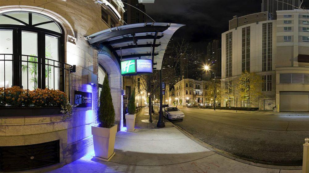 Holiday Inn Express Chicago - Magnificent Mile By Ihg Экстерьер фото
