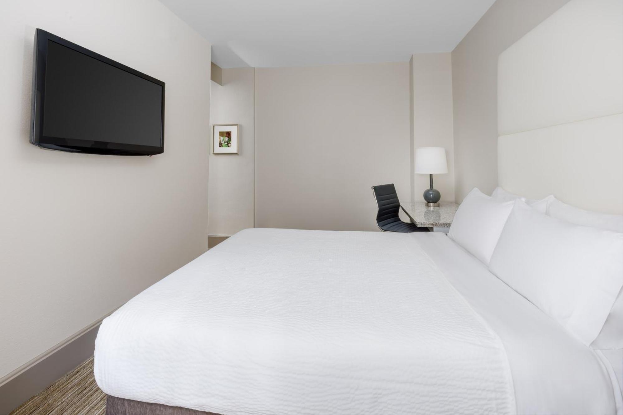 Holiday Inn Express Chicago - Magnificent Mile By Ihg Экстерьер фото
