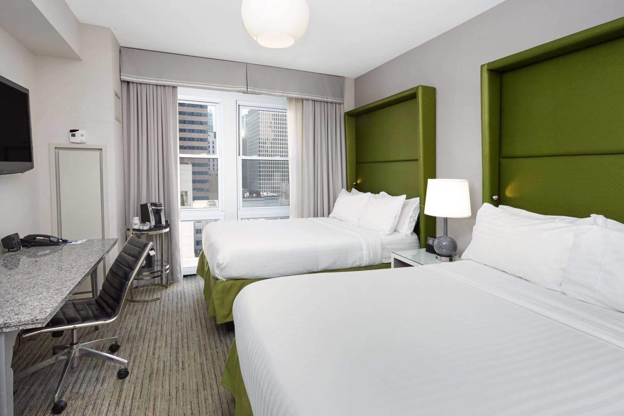 Holiday Inn Express Chicago - Magnificent Mile By Ihg Экстерьер фото