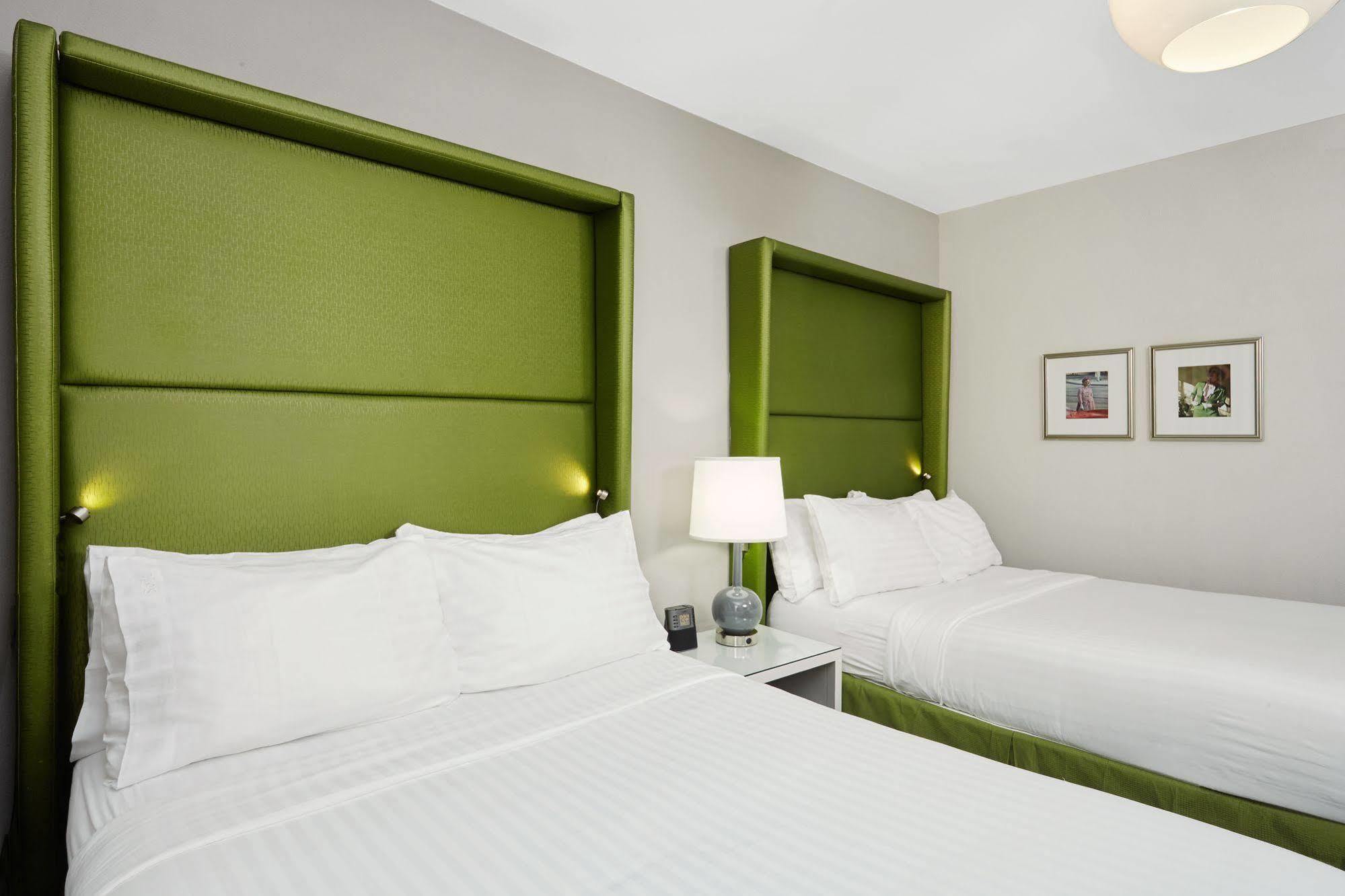 Holiday Inn Express Chicago - Magnificent Mile By Ihg Экстерьер фото