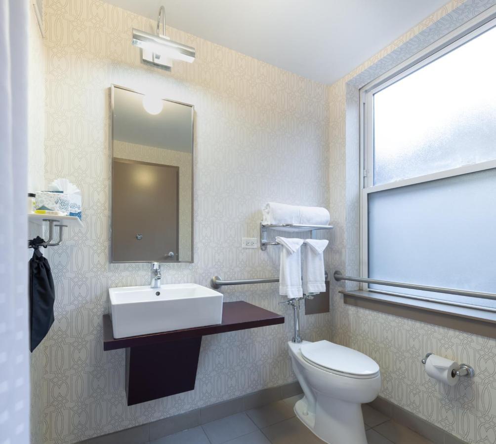 Holiday Inn Express Chicago - Magnificent Mile By Ihg Экстерьер фото