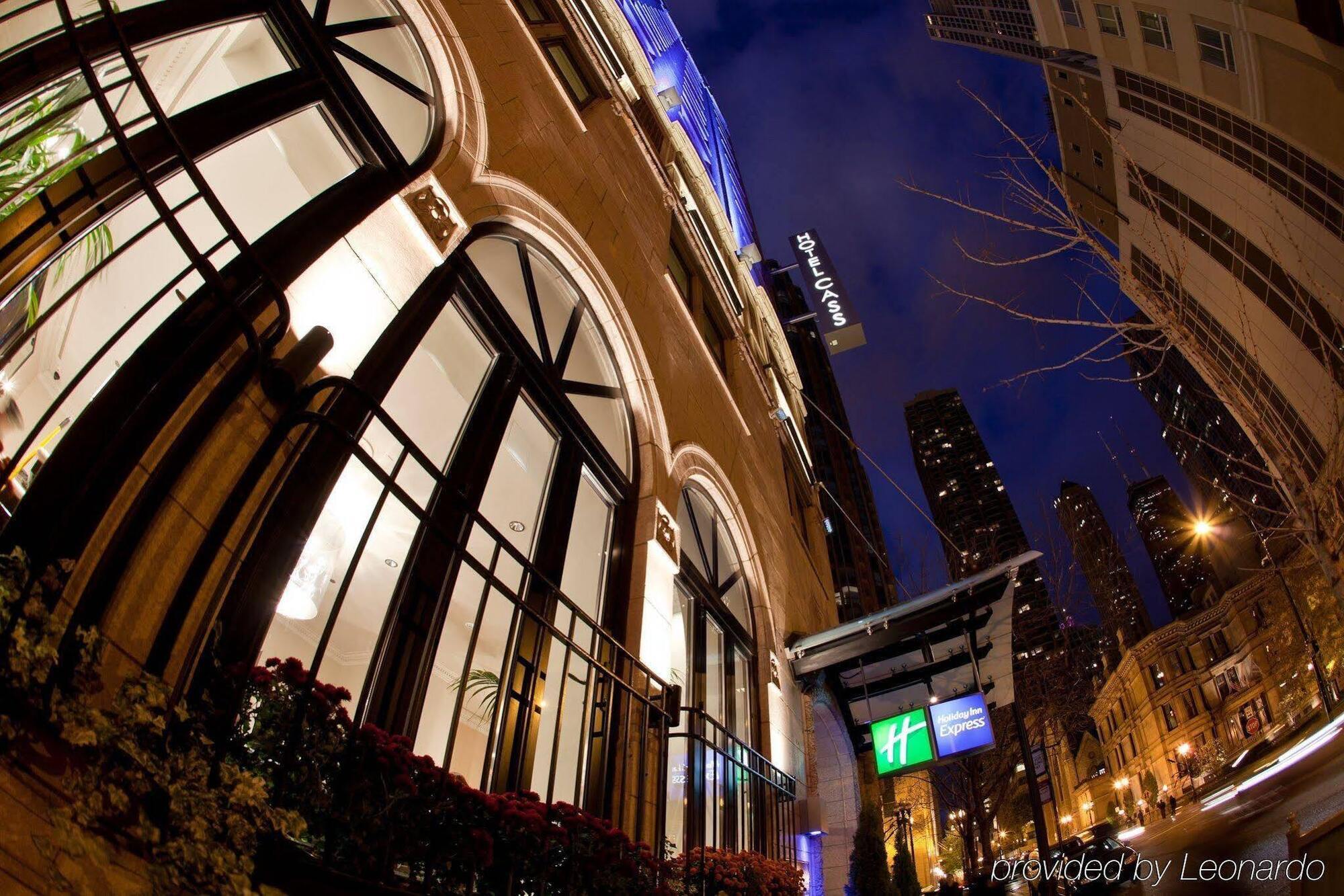 Holiday Inn Express Chicago - Magnificent Mile By Ihg Экстерьер фото